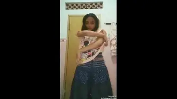 Dokumentasi Gadis Cantik Live Kasur Mickey Mouse poster