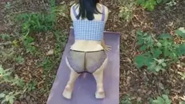 Gadis Cantik Pasrah Goyang Di Kebun Sepi 2026 poster