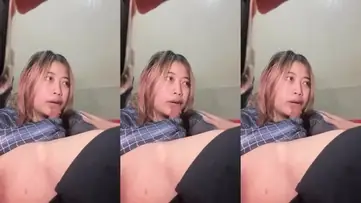 Gadis Neni Cantik Pasrah Servis Kasur Crot poster