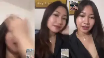 Ukhti Hijab Cantik Live Bersantai Kasur Dildo poster